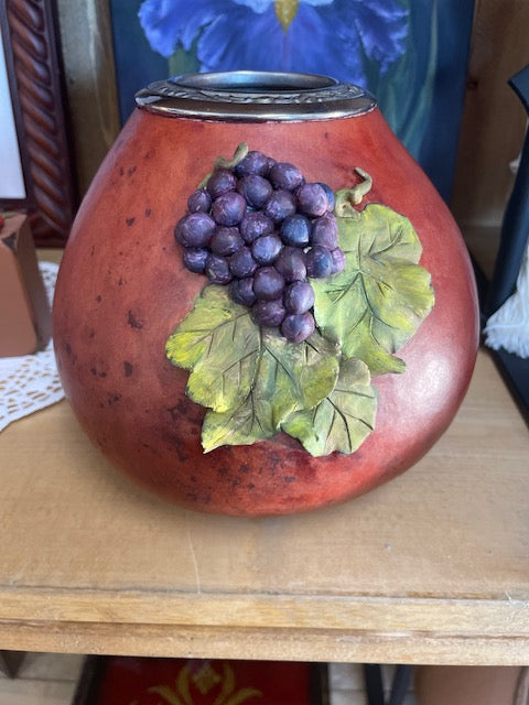 Metal Rimmed Grape Vase DE029