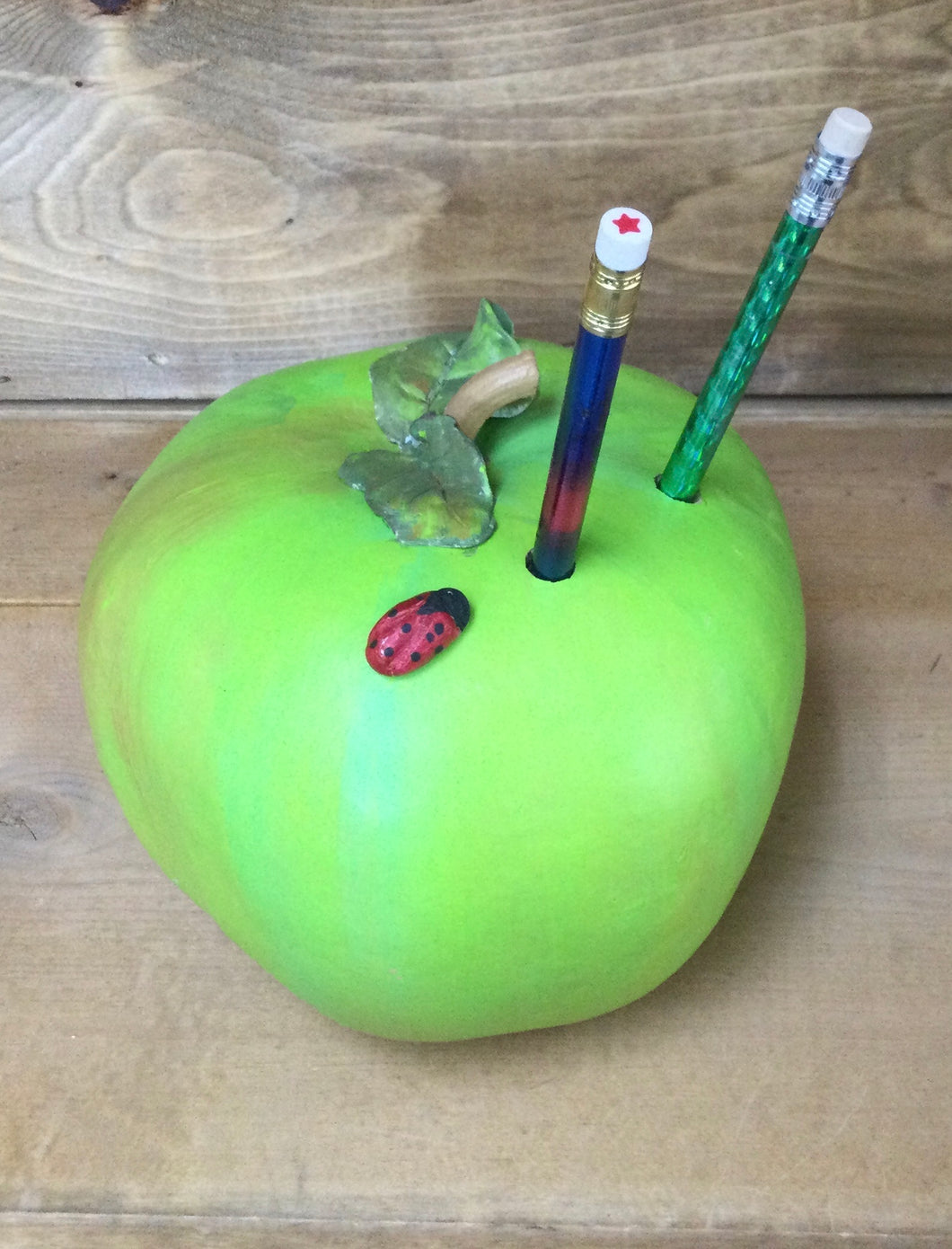 Green Apple Gourd Pencil Holder DE009